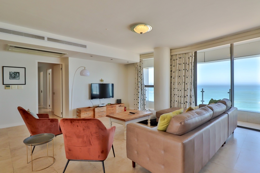 To Let 4 Bedroom Property for Rent in Strand North Western Cape